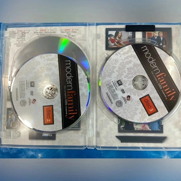 Modern Family -  Complete Season 5 DVD - - Picture 3 of 4